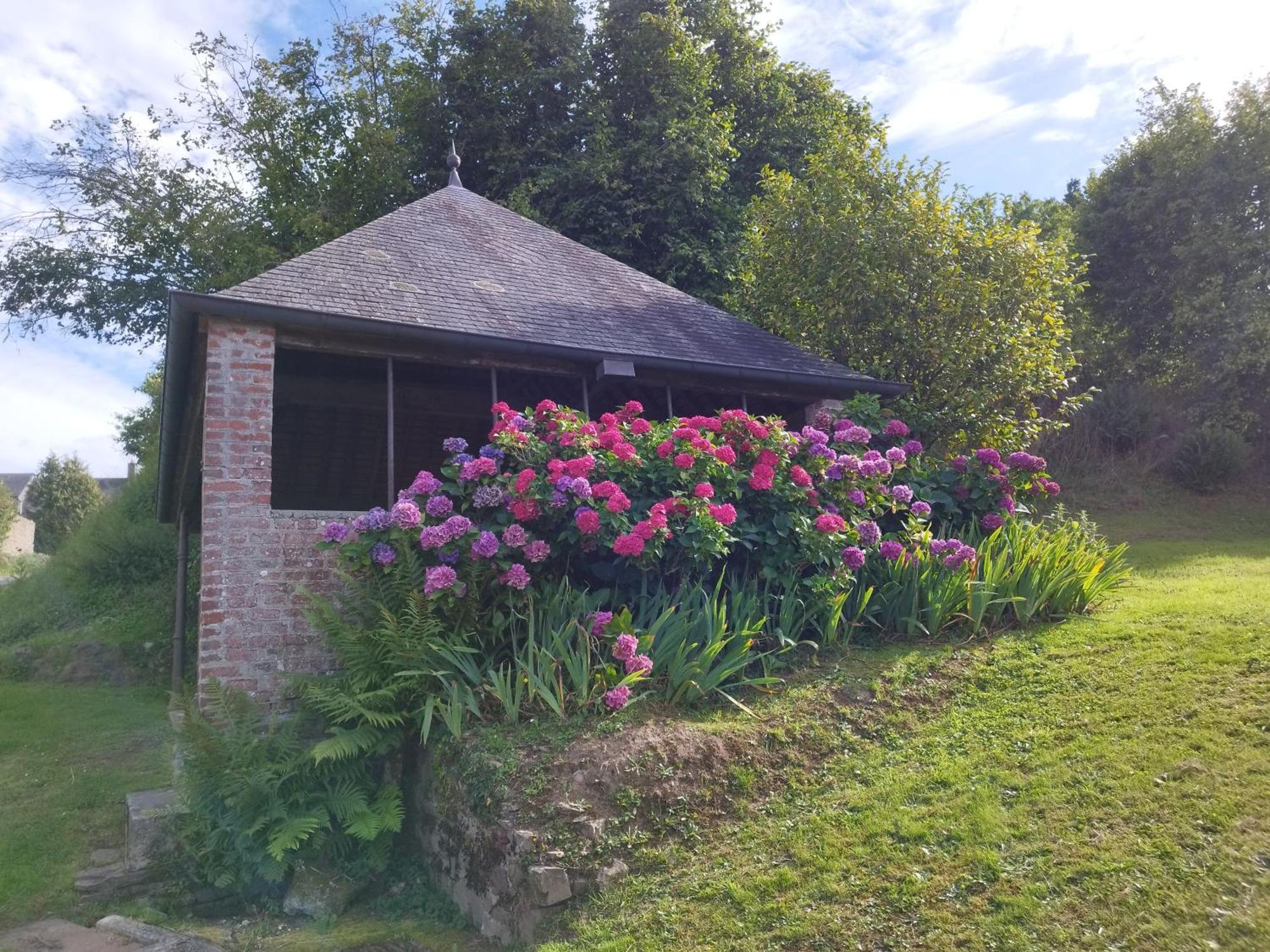 Chalet Des Roches Roche D'Oetre Suisse Normande Saint-Philbert-sur-Orne Екстер'єр фото